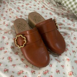 Sam & Libby Women’s Buckle Clogs Size 8